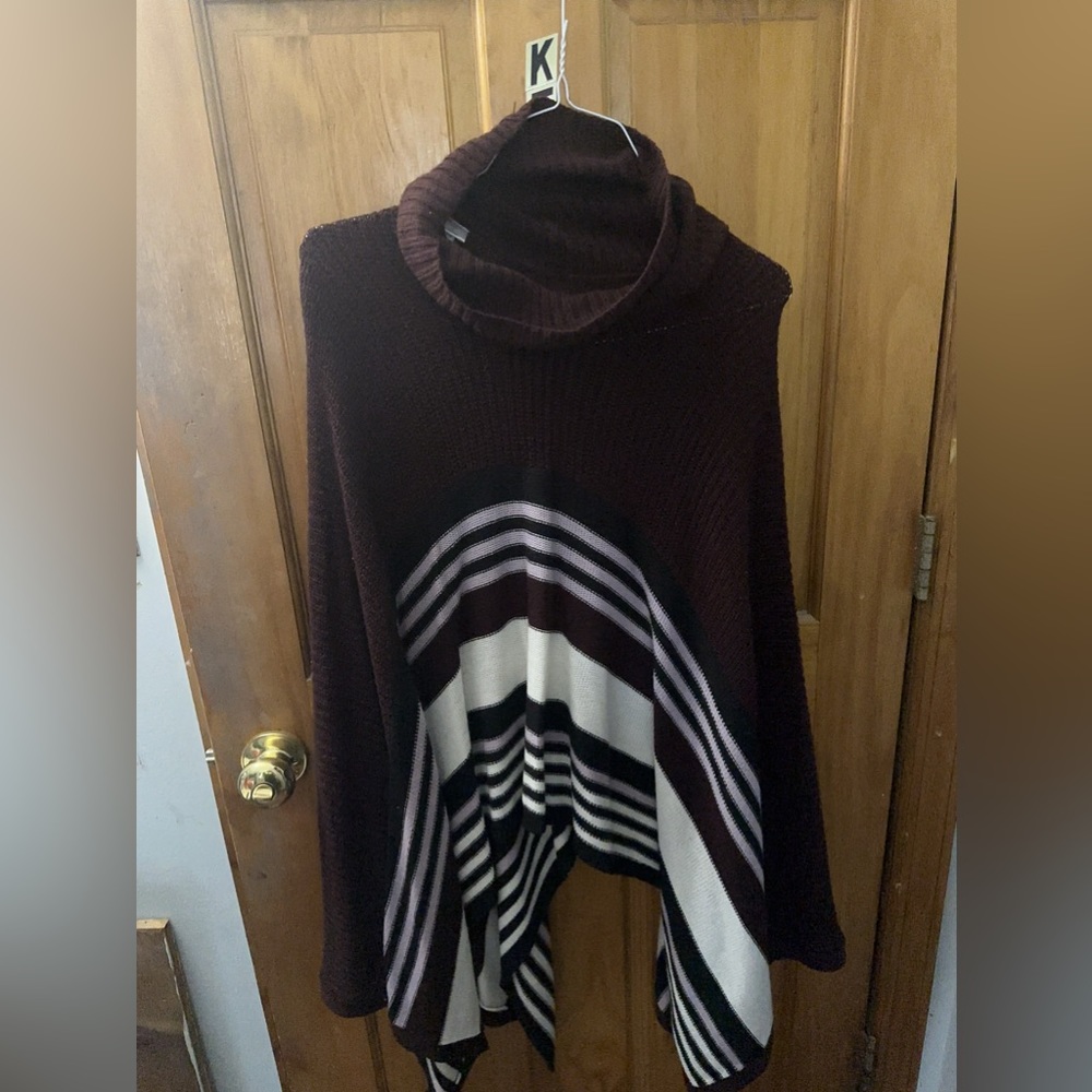 New York and Compant -size L/XL poncho